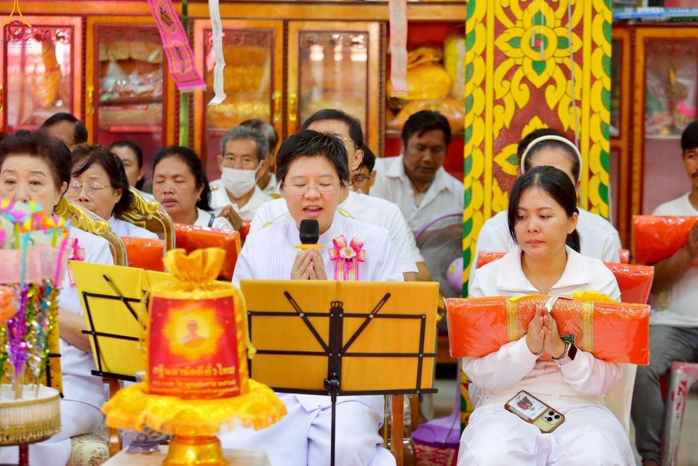 ภาพ No.262008:วันที่ 19 ตุลาคม พ.ศ. 2568 พิธีทอดกฐินสามัคคีทั่วไทย 30,000 วัด โดยคณะศิษยานุศิษย์ บูชาธรรม 81 ปี หลวงพ่อธัมมชโย ณ วัดตะพังทองหลาง ต.เมืองเก่า อ.เมือง จ.สุโขทัย