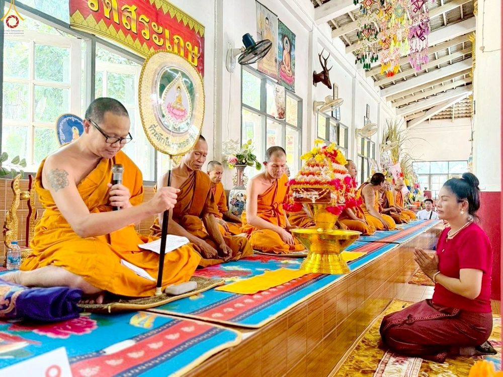 ภาพ No.270128:วันที่ 26 ตุลาคม พ.ศ. 2568 พิธีทอดกฐินสามัคคีทั่วไทย ณ วัดสระเกษ ต.หนองแวง อ.สมเด็จ จ.กาฬสินธุ์ โดยคณะศิษยานุศิษย์ บูชาธรรม 81 ปี หลวงพ่อธัมมชโย