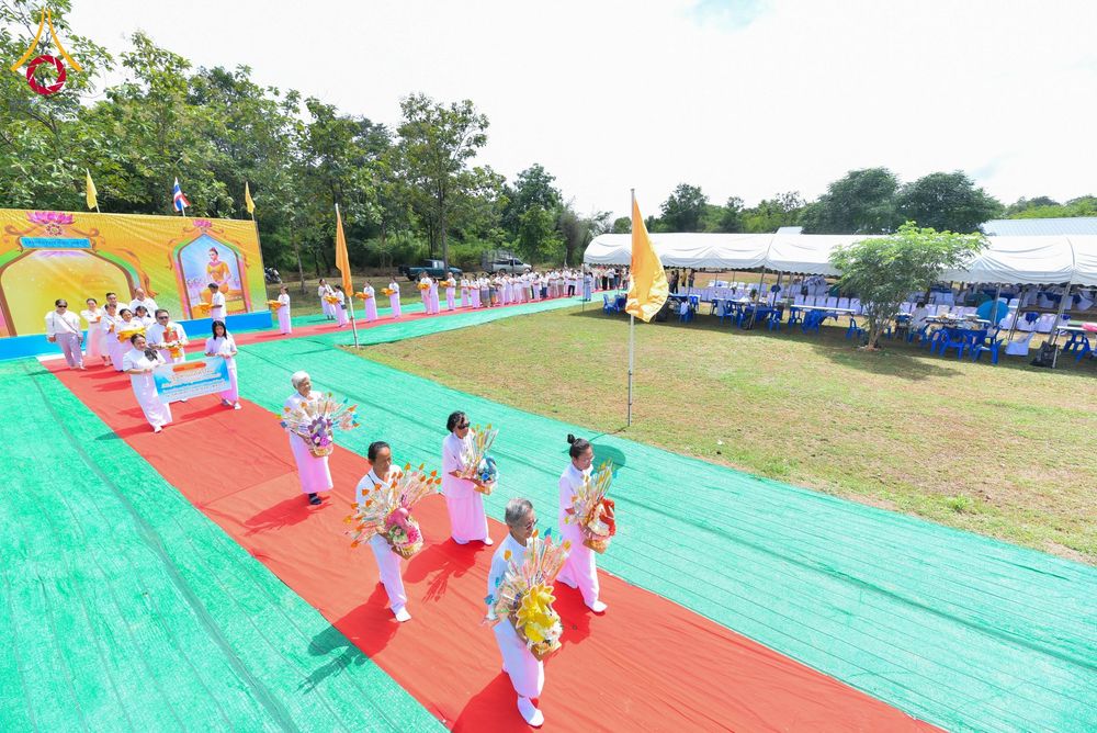 ภาพ No.164708:พิธีทอดกฐิน ณ ธุดงคสถานเขาย้อย เพชรบุรี สร้างอาคารปฏิบัติธรรม พระมงคลเทพมุนี(สด จนฺทสโร) ตำบลสระพัง อำเภอเขาย้อย จังหวัดเพชรบุรี วันอาทิตย์ ที่ 20 ตุลาคม พ.ศ. 2567