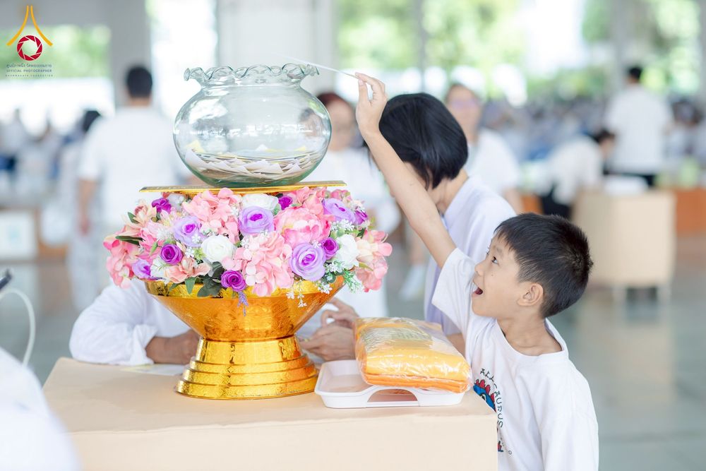 ภาพ No.265883:วันพุธที่ 5 พฤศจิกายน พ.ศ. 2568 (วันพระ ขึ้น 15 ค่ำ เดือน 12) พิธีบุพเปตพลี ครั้งที่ 172 ร่วมอุทิศบุญแด่หมู่ญาติที่ล่วงลับไปแล้ว และสืบทอดอายุพระพุทธศาสนา ณ หอฉันคุณยายอาจารย์ฯ วัดพระธรรมกาย