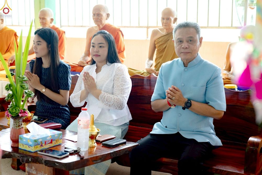 ภาพ No.256480:วันที่ 15 ตุลาคม พ.ศ. 2568 พิธีทอดกฐินสามัคคีทั่วไทย 30,000 วัด โดยคณะศิษยานุศิษย์ บูชาธรรม 81 ปี หลวงพ่อธัมมชโย ณ วัดสว่างนางโท อ.เมืองยาง จ.นครราชสีมา