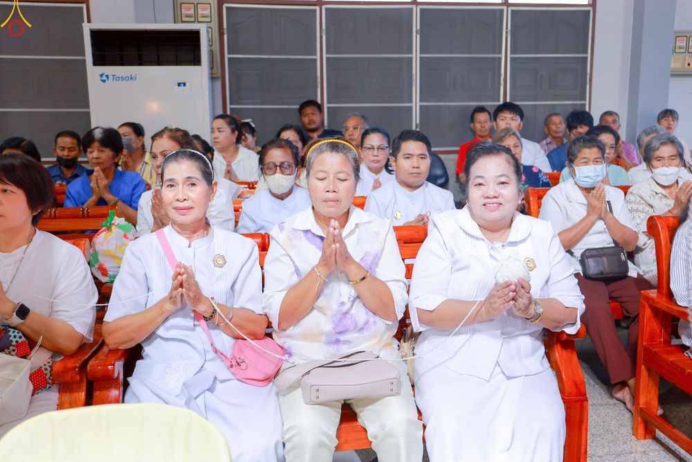 ภาพ No.260125:วันที่ 19 ตุลาคม พ.ศ. 2568 พิธีทอดกฐินสามัคคีทั่วไทย 30,000 วัด โดยคณะศิษยานุศิษย์ บูชาธรรม 81 ปี หลวงพ่อธัมมชโย วัดบัวโรย อ.บางเสาธง จ.สมุทรปราการ