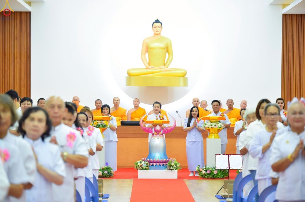 ภาพ No.249918:วันอังคารที่ 30 กันยายน พ.ศ. 2568 พิธีตอกเสามงคลต้นแรกอาคารเศรษฐีถาวร ที่พักผู้มาปฏิบัติธรรม ณ ศูนย์ปฏิบัติธรรมจันทบุรี