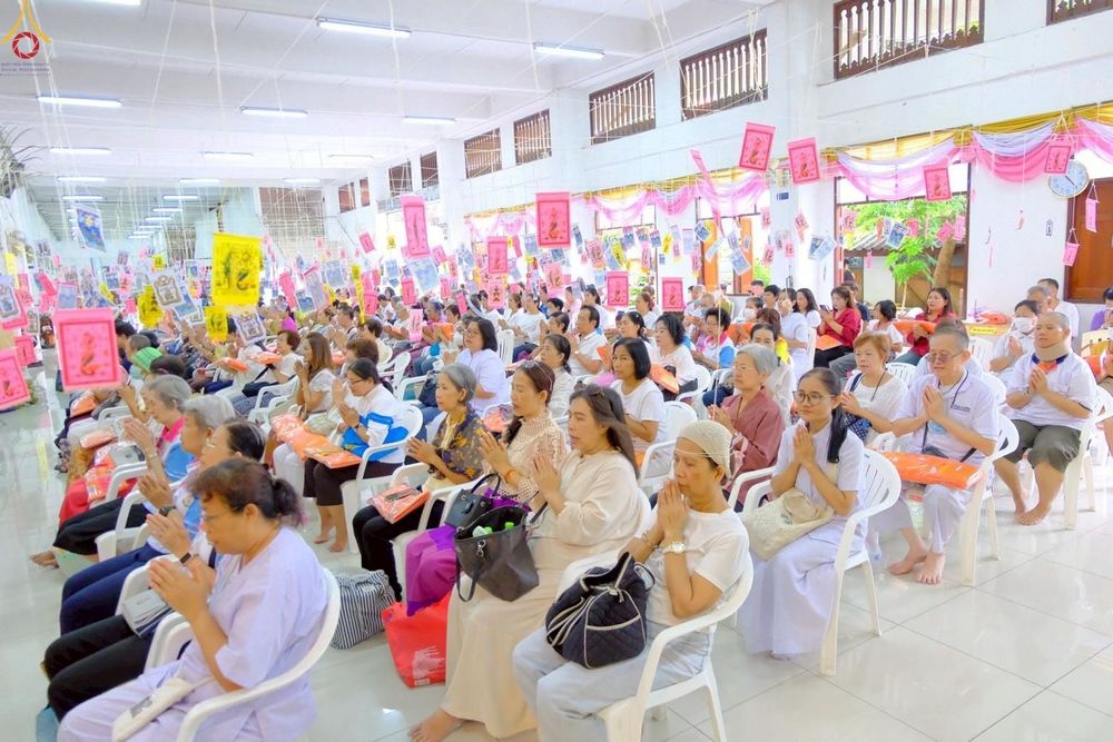 ภาพ No.251346:วันที่ 8 ตุลาคม พ.ศ. 2568 พิธีทอดกฐินสามัคคีทั่วไทย 30,000 วัด โดยคณะศิษยานุศิษย์ บูชาธรรม 81 ปี หลวงพ่อธัมมชโย ณ วัดทองบน กรุงเทพฯ