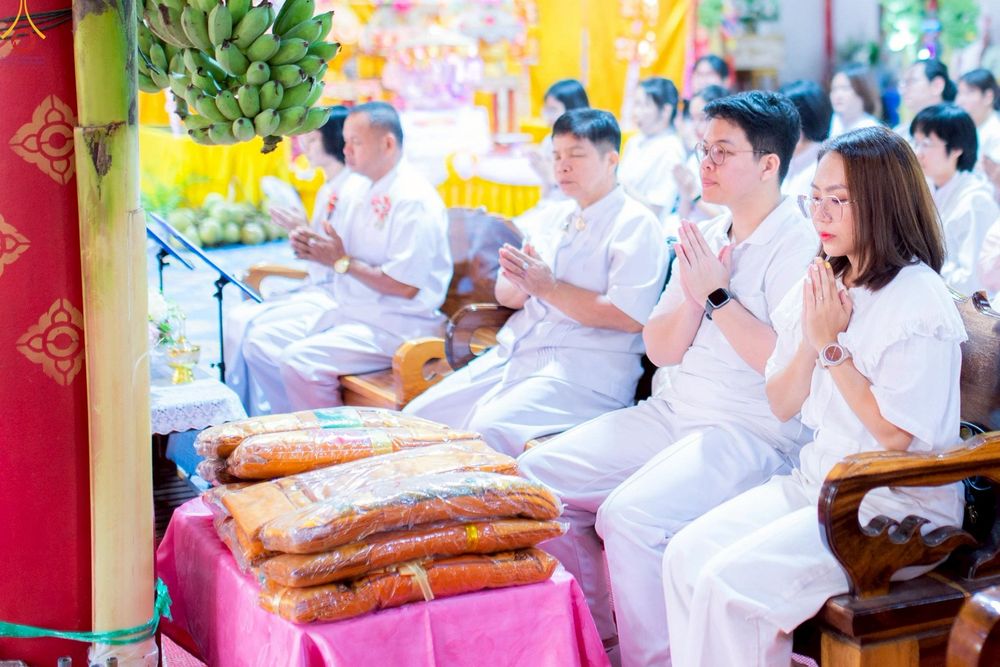 ภาพ No.262207:วันที่ 24 ตุลาคม พ.ศ. 2568 พิธีทอดกฐินสามัคคีทั่วไทย 30,000 วัด โดยคณะศิษยานุศิษย์ บูชาธรรม 81 ปี หลวงพ่อธัมมชโย ณ วัดดงรัง อ.ด่านช้าง จ.สุพรรรณบุรี