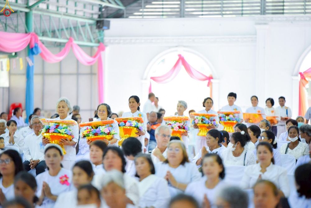 ภาพ No.271504:วันอาทิตย์ที่ 26 ตุลาคม พ.ศ. 2568 พิธีทอดกฐินสามัคคี เพื่อสร้างหอฉันและปรับปรุงอาคารสถานที่ ให้เหมาะสมในการอบรมคุณธรรมแก่เยาวชน ณ ศูนย์อบรมเยาวชนสุรินทร์