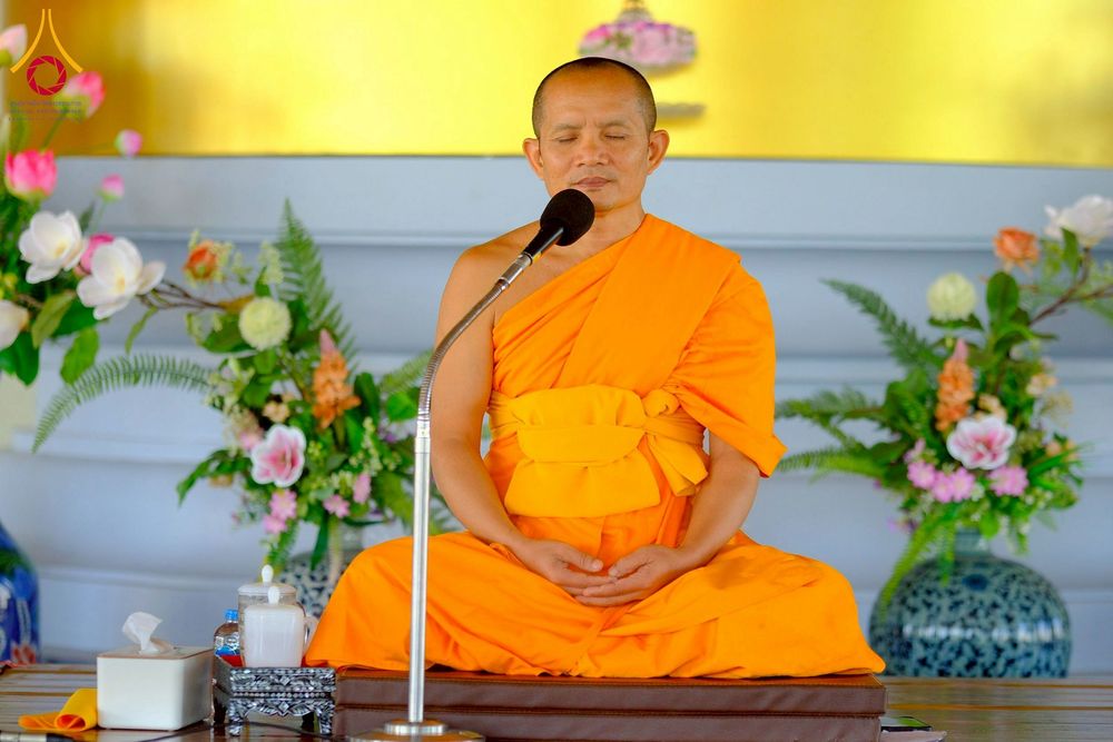 ภาพ No.274834:วันที่ 28 พฤศจิกายน พ.ศ. 2568 รวมพลังเด็กดี V-Star ผู้นำฟื้นฟูศีลธรรมโลก ประจำปี 2568 จังหวัดอุบลราชธานี ณ วัดป่าอุบลแก้ว อ.วารินชำราบ จ.อุบลราชธานี