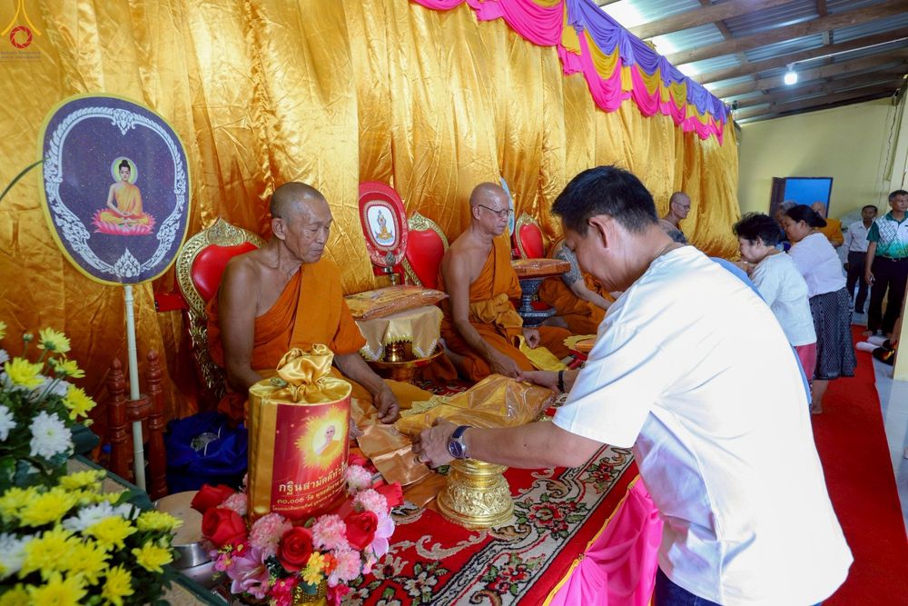 ภาพ No.252421:วันที่ 11 ตุลาคม พ.ศ. 2568 พิธีทอดกฐินสามัคคีทั่วไทย 30,000 วัด โดยคณะศิษยานุศิษย์ บูชาธรรม 81 ปี หลวงพ่อธัมมชโย ณ วัดทองตุ่มน้อย อ.ทุ่งตะโก จ.ชุมพร