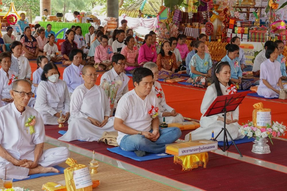 ภาพ No.169889:พิธีทอดกฐิน ณ วัดรัตนปทุม  จ.ร้อยเอ็ด ในโครงการกฐินสามัคคีทั่วไทย 30,000 วัด บูชาธรรม 80 ปี หลวงพ่อธัมมชโย โดยคณะศิษยานุศิษย์วัดพระธรรมกาย วันที่ 26 ตุลาคม พ.ศ. 2567