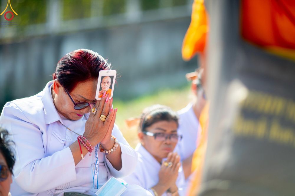 ภาพ No.198107:พิธีต้อนรับพระธรรมยาตรา ณ อนุสรณ์สถานลำดับที่ 5 สถานที่เผยแผ่วิชชาธรรมกายครั้งแรก อนุสรณ์สถานบางปลา วัดบางปลา อำเภอบางเลน จังหวัดนครปฐม ในโครงการธรรมยาตรา กตัญญูบูชา มหาปูชนียาจารย์ พระมงคลเทพมุนี(สด จนฺทสโร) พระผู้ปราบมาร ปีที่ 13 วัน 19 มกราคม พ.ศ.2568
