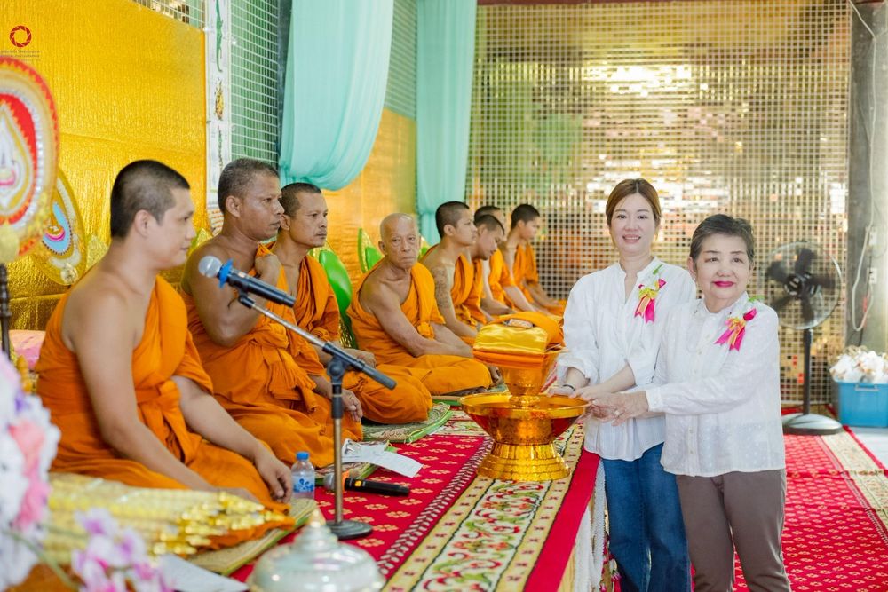 ภาพ No.268971:วันที่ 25 ตุลาคม พ.ศ. 2568 พิธีทอดกฐินสามัคคีทั่วไทย ณ วัดท่าโป๊ะ จ.กาญจนบุรี โดยคณะศิษยานุศิษย์ บูชาธรรม 81 ปี หลวงพ่อธัมมชโย