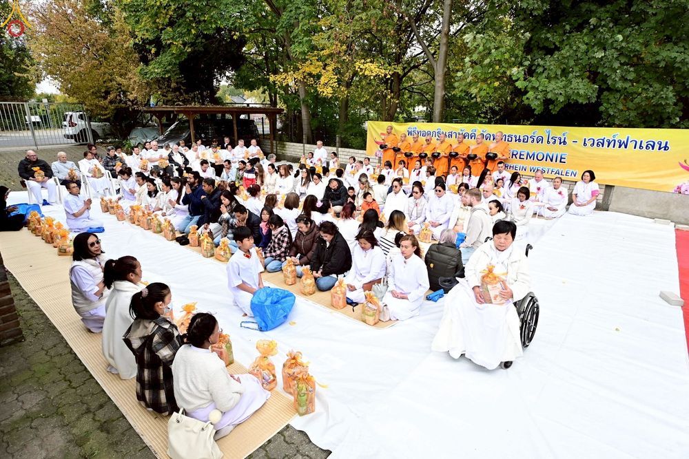 ภาพ No.261976:วันที่ 19 ตุลาคม พ.ศ. 2568 พิธีทอดกฐินวัดพุทธนอร์ดไรน์ เวสท์ฟาเล่น  ประเทศเยอรมัน 