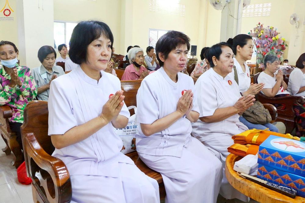 ภาพ No.260707:วันที่ 19 ตุลาคม พ.ศ. 2568 พิธีทอดกฐินสามัคคีทั่วไทย 30,000 วัด โดยคณะศิษยานุศิษย์ บูชาธรรม 81 ปี หลวงพ่อธัมมชโย ณ วัดยอดสุวรรณคีรี อ.บ้านคา จ.ราชบุรี