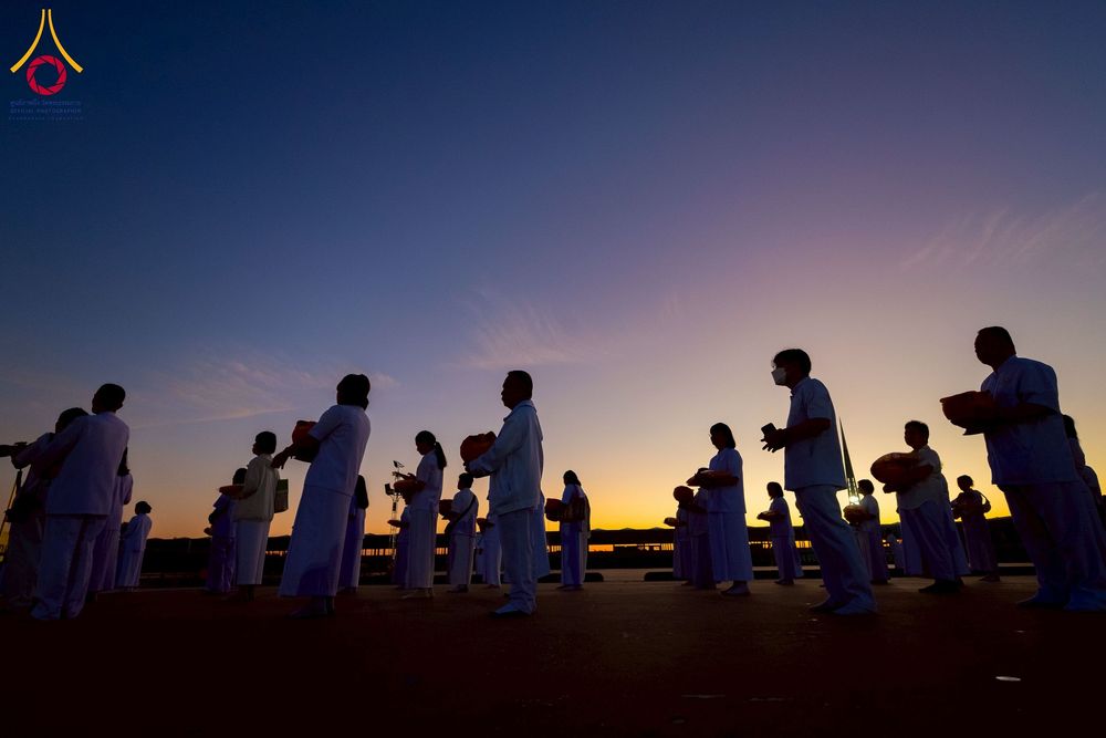 ภาพ No.276581:วันเสาร์ที่ 6 ธันวาคม  พ.ศ. 2568 พิธีเวียนประทักษิณและพิธีวันทาเจดีย์ โครงการอุปสมบทบูชาธรรมมหาปูชนียาจารย์ ประจำปี พ.ศ.2568 โครงการบวชพระนานาชาติ AEC และ WAB รุ่น CEO (นักบริหาร) รุ่นที่ 5 ณ มหาธรรมกายเจดีย์ วัดพระธรรมกาย