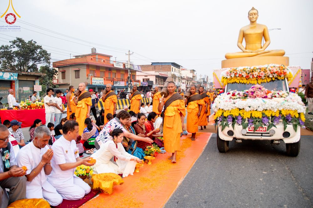 ภาพ No.317095:วันเสาร์ที่ 28 มีนาคม พ.ศ.2569 ธรรมยาตราจาริก ณ ซุ้มประตูลุมพินีเกต(Lumbini Gate) ประเทศเนปาล