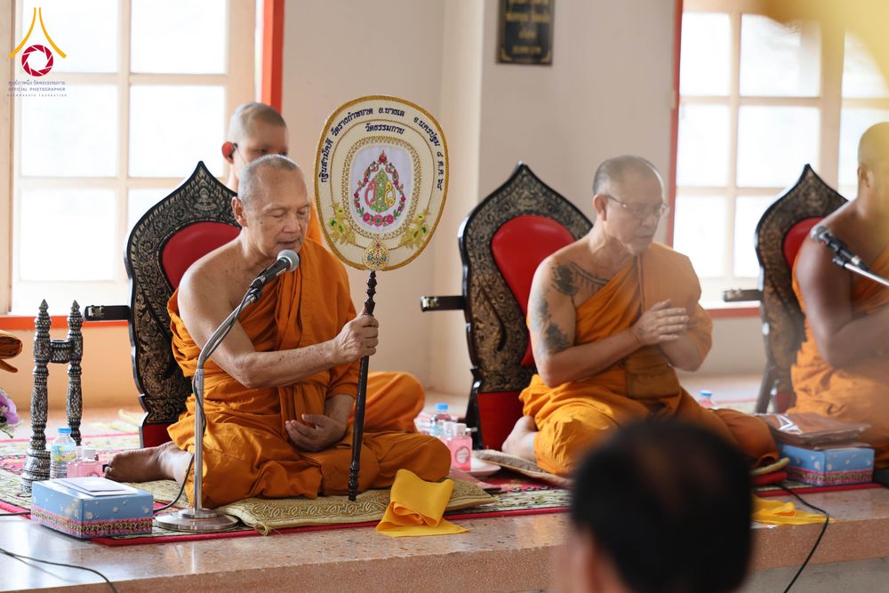 ภาพ No.300419:วันที่ 22 มกราคม พ.ศ. 2569 พิธีทอดผ้าป่าทำนุบำรุงศาสนสถาน ณ วัดรางกำหยาด ต.บางภาษี อ.บางเลน จ.นครปฐม ในโครงการธรรมยาตรา กตัญญูบูชา มหาปูชนียาจารย์ พระมงคลเทพมุนี(สด จนฺทสโร) พระผู้ปราบมาร อนุสรณ์สถาน 7 แห่ง ปีที่ 14