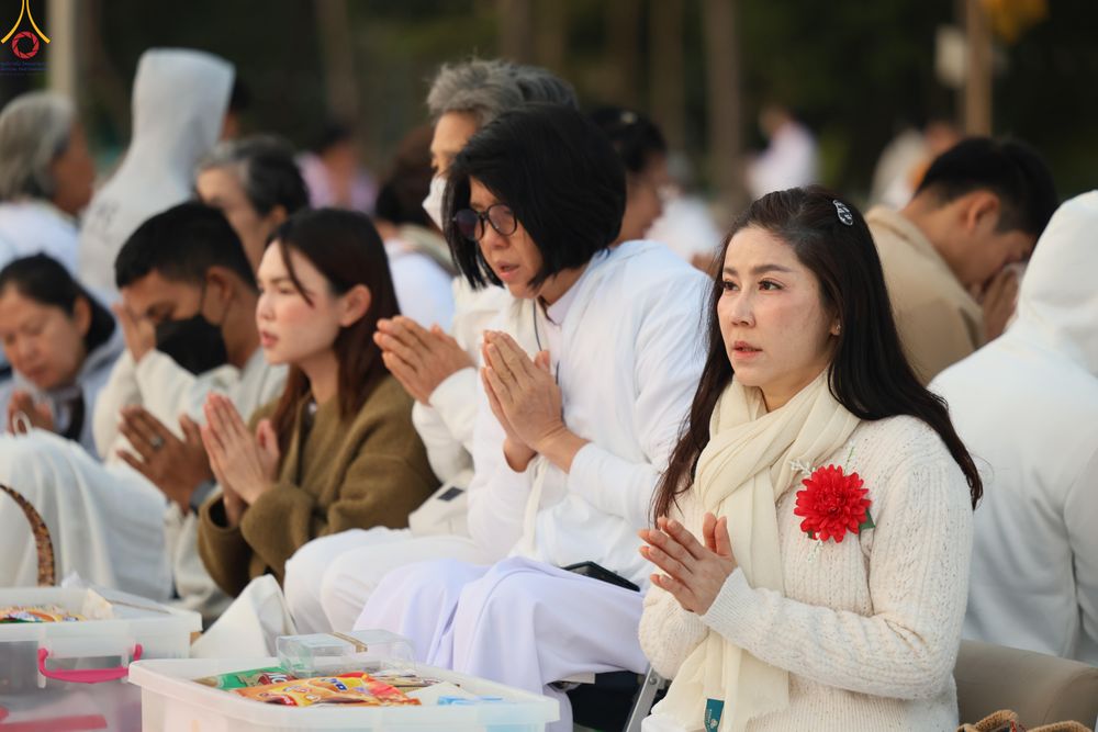 ภาพ No.292365:วันที่ 11 มกราคม พ.ศ. 2569 พิธีตักบาตรพระธรรมยาตรา ณ อนุสรณ์สถานคลองบางนางแท่น อ.สามพราน จ.นครปฐม ในโครงการธรรมยาตรา กตัญญูบูชา มหาปูชนียาจารย์ พระมงคลเทพมุนี(สด จนฺทสโร) พระผู้ปราบมาร อนุสรณ์สถาน 7 แห่ง ปีที่ 14