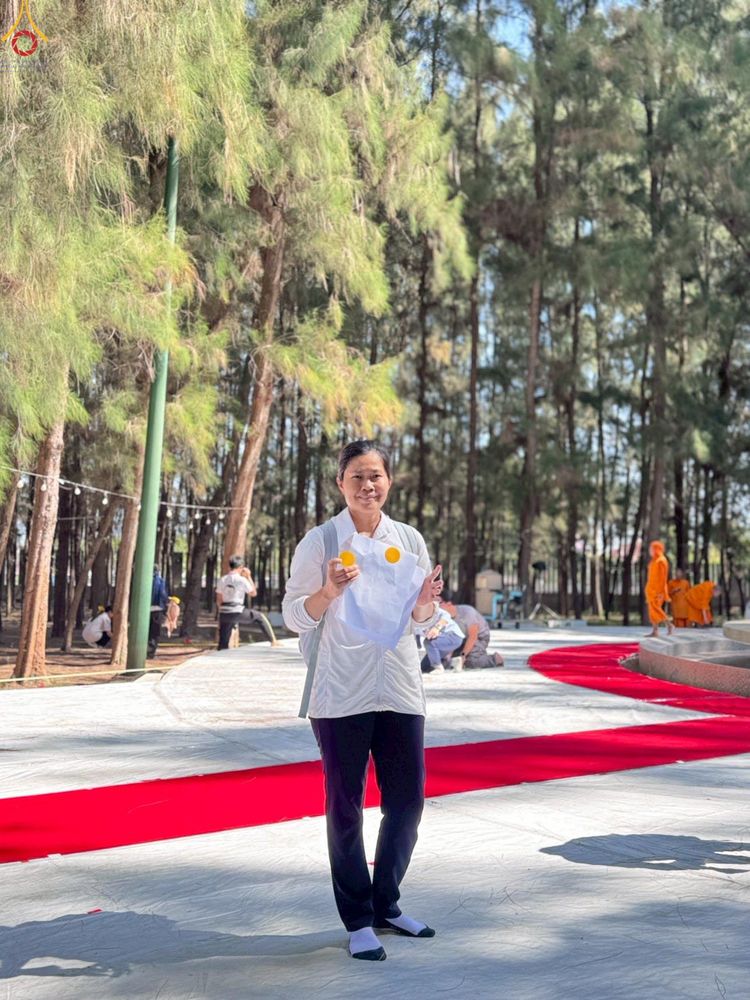 ภาพ No.296142:ภาพเบื้องหลังอาสาสมัครรวมใจ ชุดที่ 2 ในโครงการธรรมยาตรา กตัญญูบูชา มหาปูชนียาจารย์ พระมงคลเทพมุนี(สด จนฺทสโร) พระผู้ปราบมาร อนุสรณ์สถาน 7 แห่ง ปีที่ 14