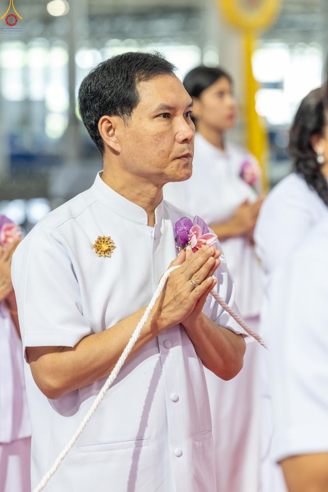 ภาพ No.286330:วันอาทิตย์ที่ 13 กรกฎาคม พ.ศ.2568 พิธีปฎิบัติธรรม และพิธีจุดเทียนใจ ไฟนิรันดร์ อนันตชัย ณ สภาธรรมกายสากล วัดพระธรรมกาย