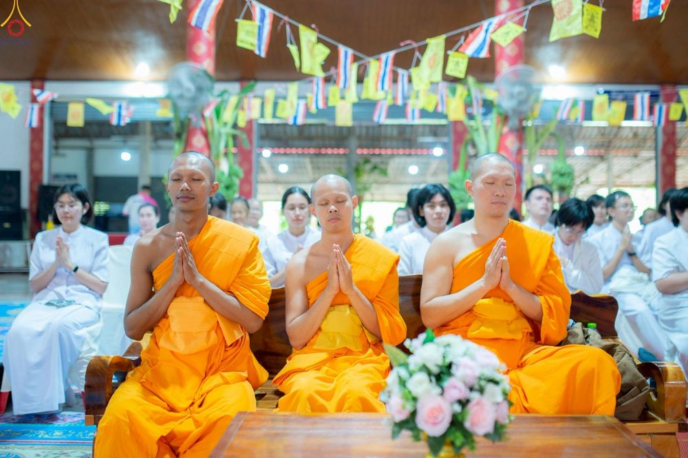 ภาพ No.262215:วันที่ 24 ตุลาคม พ.ศ. 2568 พิธีทอดกฐินสามัคคีทั่วไทย 30,000 วัด โดยคณะศิษยานุศิษย์ บูชาธรรม 81 ปี หลวงพ่อธัมมชโย ณ วัดดงรัง อ.ด่านช้าง จ.สุพรรรณบุรี