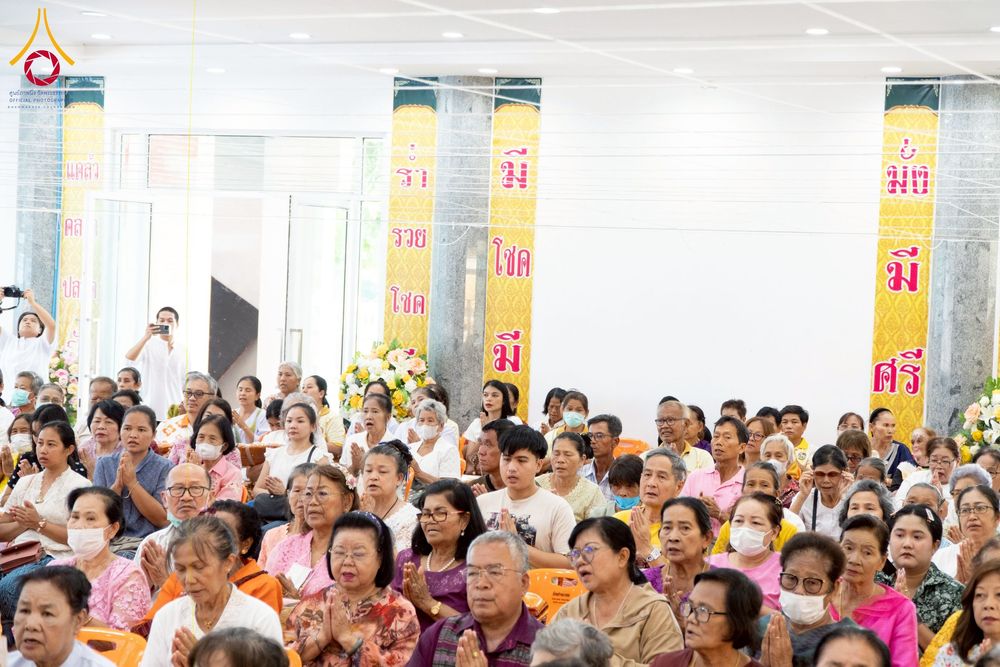 ภาพ No.251382:วันที่ 11 ตุลาคม พ.ศ. 2568 พิธีทอดกฐินสามัคคีทั่วไทย 30,000 วัด โดยคณะศิษยานุศิษย์ บูชาธรรม 81 ปี หลวงพ่อธัมมชโย ณ วัดท่ามะยม นครราชสีมา