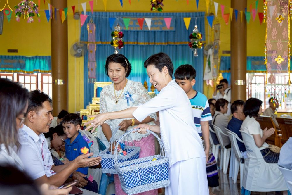 ภาพ No.267096:วันที่ 26 ตุลาคม พ.ศ. 2568 พิธีทอดกฐินสามัคคีทั่วไทย ณ วัดหนองม่วง อ.เฉลิมพระเกียรติ จ.สระบุรี โดยคณะศิษยานุศิษย์ บูชาธรรม 81 ปี หลวงพ่อธัมมชโย