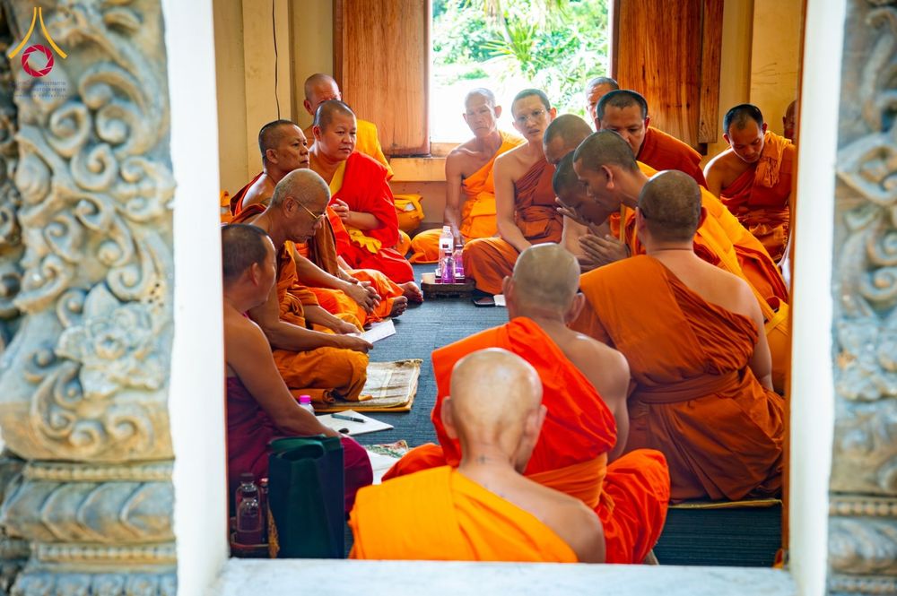 ภาพ No.181191:พิธีอุปสมบท ณ วัดพระเจ้าตนหลวง จังหวัดลำพูน ในโครงการอุปสมบทบูชาธรรมมหาปูชนียาจารย์ วันที่ 8 ธันวาคม พ.ศ. 2567