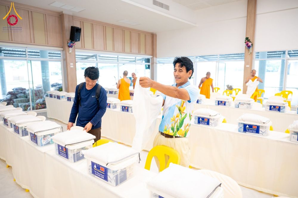 ภาพ No.156130:พิธีถวายสังฆทานแด่คณะสงฆ์ 323 วัด 4 จังหวัดชายแดนภาคใต้ ปีที่ 20 ครั้งที่ 173 พิธีมอบกองทุนหนุนแรงใจช่วยครูใต้ ปีที่ 17 ครั้งที่ 137 วันเสาร์ที่ 21 กันยายน พ.ศ.2567 ณ ศูนย์ปฏิบัติธรรมภาคใต้ อ.บางกล่ำ จ.สงขลา