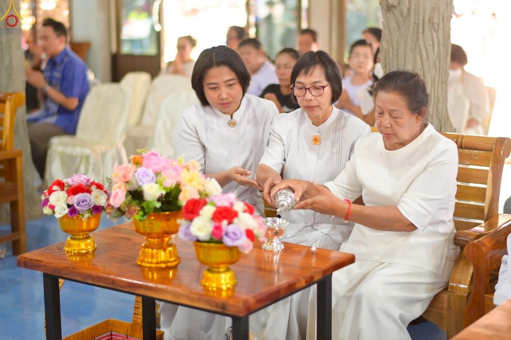 ภาพ No.263634:วันที่ 23 ตุลาคม พ.ศ. 2568 พิธีทอดกฐินสามัคคีทั่วไทย 30,000 วัด โดยคณะศิษยานุศิษย์ บูชาธรรม 81 ปี หลวงพ่อธัมมชโย ณ วัดไร่ดอน จ.ฉะเชิงเทรา