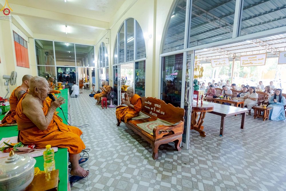 ภาพ No.263776:วันที่ 23 ตุลาคม พ.ศ. 2568 พิธีทอดกฐินสามัคคีทั่วไทย 30,000 วัด โดยคณะศิษยานุศิษย์ บูชาธรรม 81 ปี หลวงพ่อธัมมชโย ณ วัดเขาน้อยพัฒนาราม ต.สุรศักดิ์ อ.ศรีราชา จ.ชลบุรี