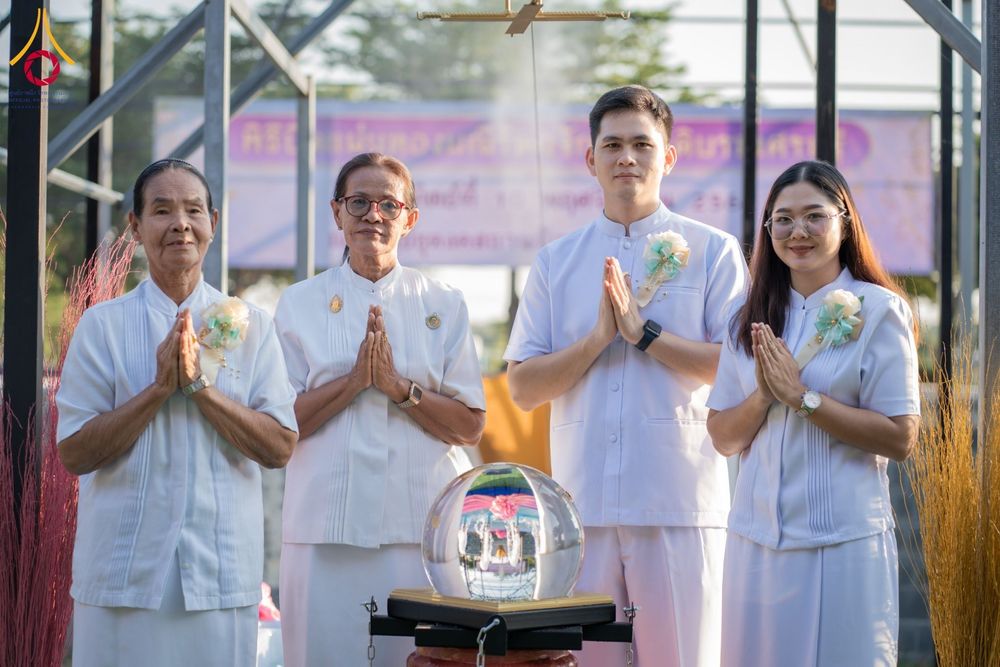 ภาพ No.178948:พิธีทอดกฐิน ณ ศูนย์ธุดงคสถานบ้านหมี่ อ.บ้านหมี่ จ.ลพบุรี ในโครงการกฐินสามัคคีทั่วไทย 30,000 วัด บูชาธรรม 80 ปี หลวงพ่อธัมมชโย โดยคณะศิษยานุศิษย์วัดพระธรรมกาย วันที่ 10 พฤศจิกายน พ.ศ. 2567