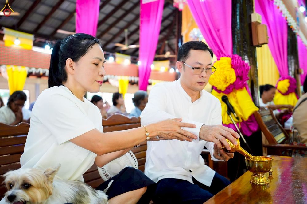 ภาพ No.259171:วันที่ 19 ตุลาคม พ.ศ. 2568 พิธีทอดกฐินสามัคคีทั่วไทย 30,000 วัด โดยคณะศิษยานุศิษย์ บูชาธรรม 81 ปี หลวงพ่อธัมมชโย ณ วัดบางบัวงาม ตำบลบ้านม่วง อำเภอบ้านโป่ง จังหวัดราชบุรี