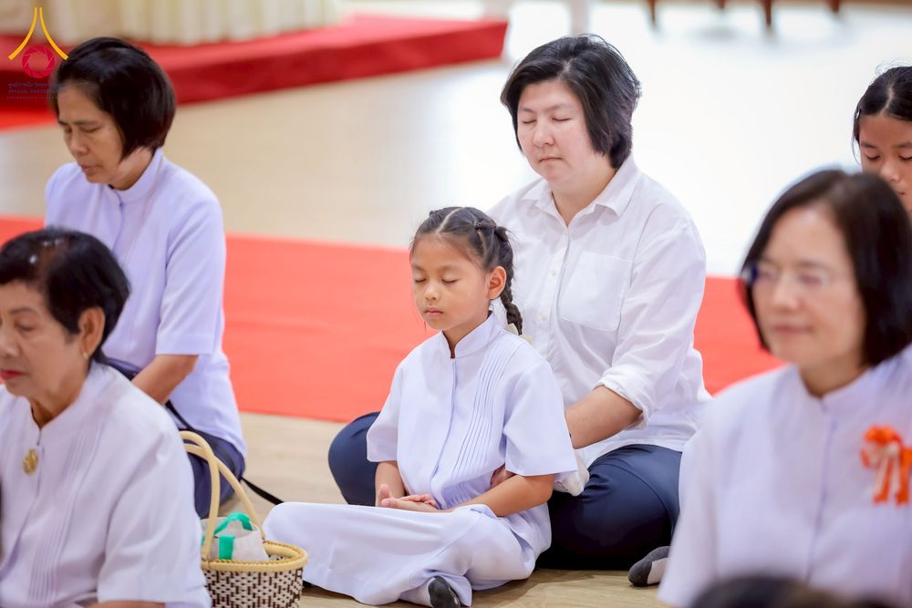 ภาพ No.254775:วันที่ 15 ตุลาคม พ.ศ. 2568 พิธีบรรจุพระบรมสารีริกธาตุภายในพระเกตุองค์พระประธาน สมโภชพระประธาน พระธรรมกาย ณ ศูนยอบรมเยาวชนกาญจนบุรี