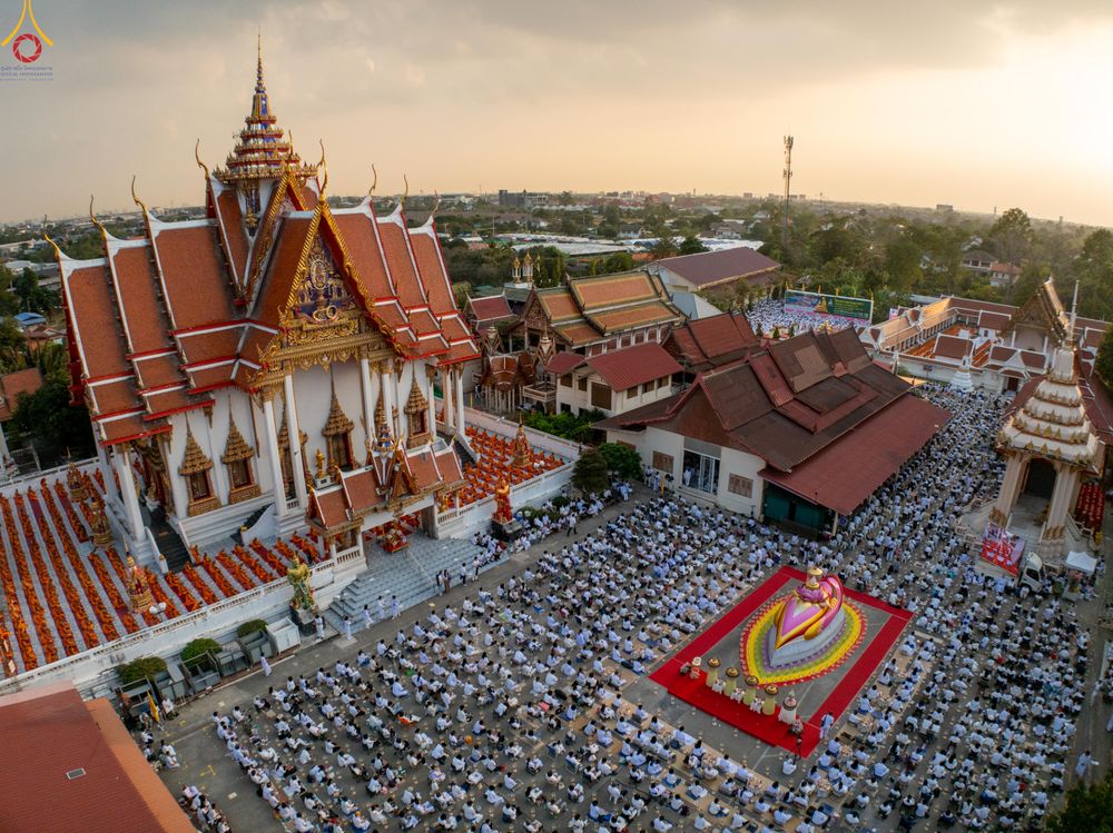 ภาพ No.296961:วันที่ 17 มกราคม พ.ศ. 2569 พิธีจุดประทีปถวายเป็นพุทธบูชา และบูชาธรรมมหาปูชนียาจารย์  ณ วัดโบสถ์บน ต.บางคูเวียง จ.นนทบุรี อนุสรณ์สถานลำดับที่ 4 สถานที่เกิดด้วยกายธรรม ในโครงการธรรมยาตรา กตัญญูบูชา มหาปูชนียาจารย์ พระมงคลเทพมุนี(สด จนฺทสโร) พระผู้ปราบมาร อ