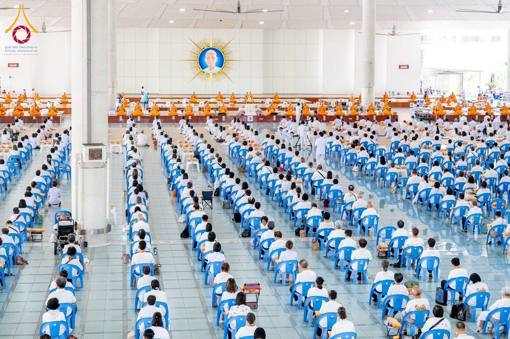 ภาพ No.346129:วันที่ 28 สิงหาคม พ.ศ.2569 พิธีบุพเปตพลี ครั้งที่ 186 ร่วมอุทิศส่วนกุศล แด่หมู่ญาติผู้ล่วงลับไปแล้ว และเป็นปัจจัยสนับสนุน การเผยแผ่พระพุทธศาสนา ณ หอฉันคุณยายอาจารย์ วัดพระธรรมกาย
