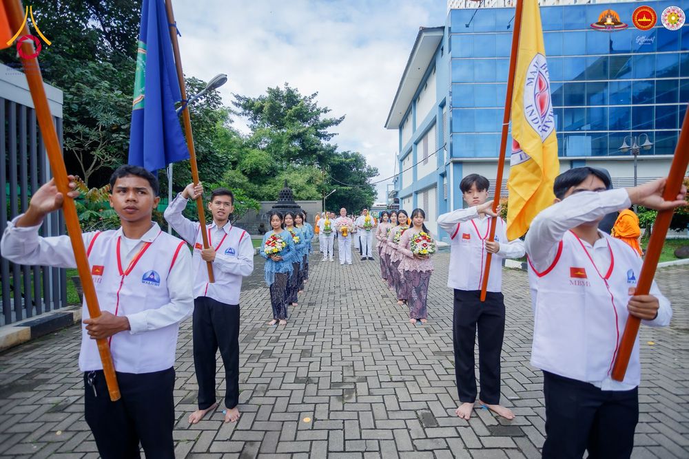 ภาพ No.283601:วันเสาร์ที่ 20 ธันวาคม  2568 พิธีบรรพชาสามเณร ณ ประเทศอินโดนีเซีย