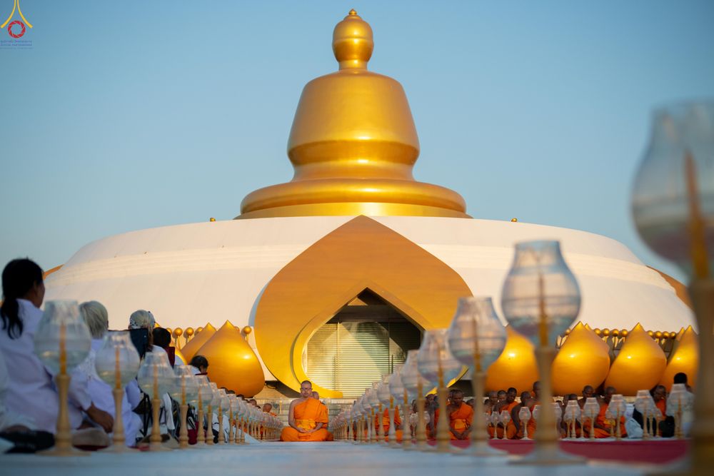 ภาพ No.302108:วันที่ 23 มกราคม พ.ศ. 2569 พิธีจุดประทีปธรรมถวายเป็นพุทธบูชา และบูชาธรรมมหาปูชนียาจารย์  ณ อนุสรณ์สถานลำดับที่ 5 สถานที่เผยแผ่วิชชาธรรมกายครั้งแรก อนุสรณ์สถานบางปลา วัดบางปลา อำเภอบางเลน จังหวัดนครปฐม ในโครงการธรรมยาตรา กตัญญูบูชา มหาปูชนียาจารย์ พระมงคล