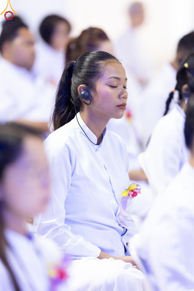 ภาพ No.137309:พิธีตักบาตร และปฏิบัติธรรม ในวันวิสาขบูชา วันพุธที่ 22 พฤษภาคม พ.ศ. 2567 ( วันพระขึ้น15 ค่ำ เดือน 6 ) ณ วัดพระธรรมกาย จ.ปทุมธานี