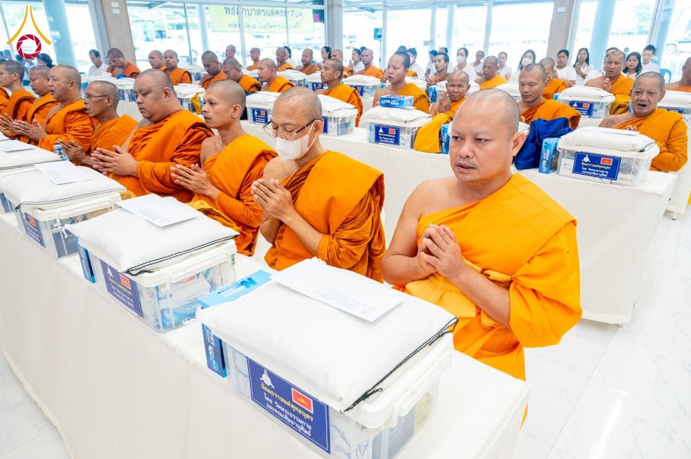 ภาพ No.156289:พิธีถวายสังฆทานแด่คณะสงฆ์ 323 วัด 4 จังหวัดชายแดนภาคใต้ ปีที่ 20 ครั้งที่ 173 พิธีมอบกองทุนหนุนแรงใจช่วยครูใต้ ปีที่ 17 ครั้งที่ 137 วันเสาร์ที่ 21 กันยายน พ.ศ.2567 ณ ศูนย์ปฏิบัติธรรมภาคใต้ อ.บางกล่ำ จ.สงขลา