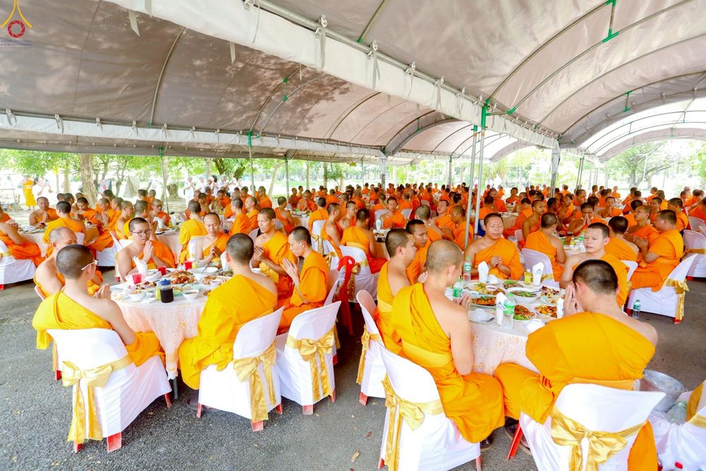 ภาพ No.249325:วันที่ 20 กันยายน พ.ศ. 2568 พิธีประดิษฐานรูปหล่อหลวงปู่วัดปากน้ำ ภาษีเจริญ ณ วิหารพระมงคลเทพมุนี (สด จนฺทสโร) ศูนย์ปฏิบัติธรรมภูเก็ต จ.ภูเก็ต