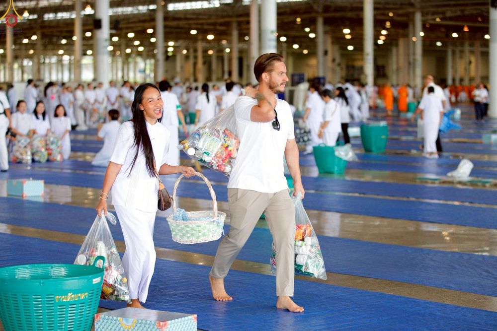 ภาพ No.263997:วันอาทิตย์ที่ 2 พฤศจิกายน พ.ศ. 2568 พิธีตักบาตรอาทิตย์ต้นเดือน ณ บ้านแก้วเรือนทองคุณยายฯ วัดพระธรรมกาย