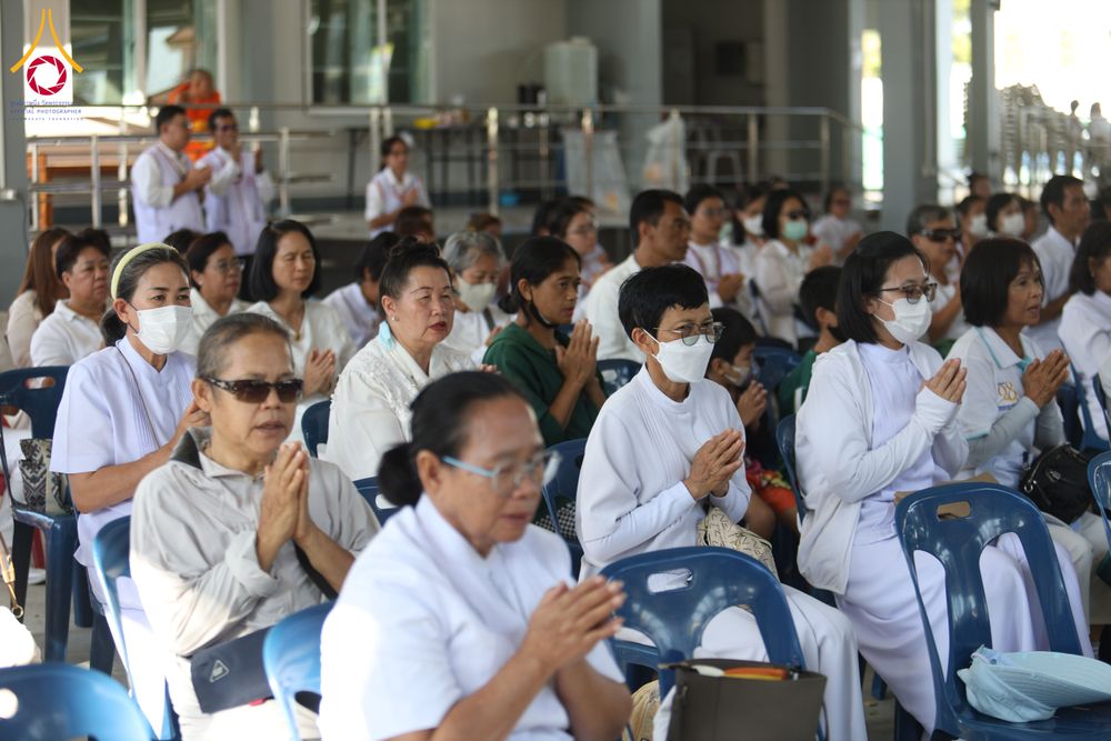 ภาพ No.290360:วันอังคารที่ 6 มกราคม พ.ศ. 2569 พิธีเจริญพุทธมนต์ ปฏิบัติธรรม มอบทุนการศึกษา ถวายสังฆทาน 142 วัด ณ ศูนย์ปฏิบัติธรรมพระมงคลเทพมุนี อ.สองพี่น้อง จ.สุพรรณบุรี