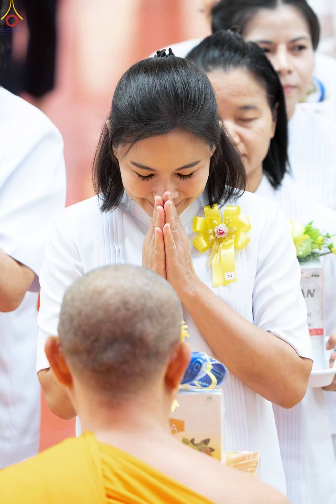 ภาพ No.343712:วันที่ 16 สิงหาคม พ.ศ.2569 พิธีถวายคิลานเภสัช และอุปกรณ์ทางการแพทย์ ณ ห้องแก้วสารพัดนึก2 วัดพระธรรมกาย