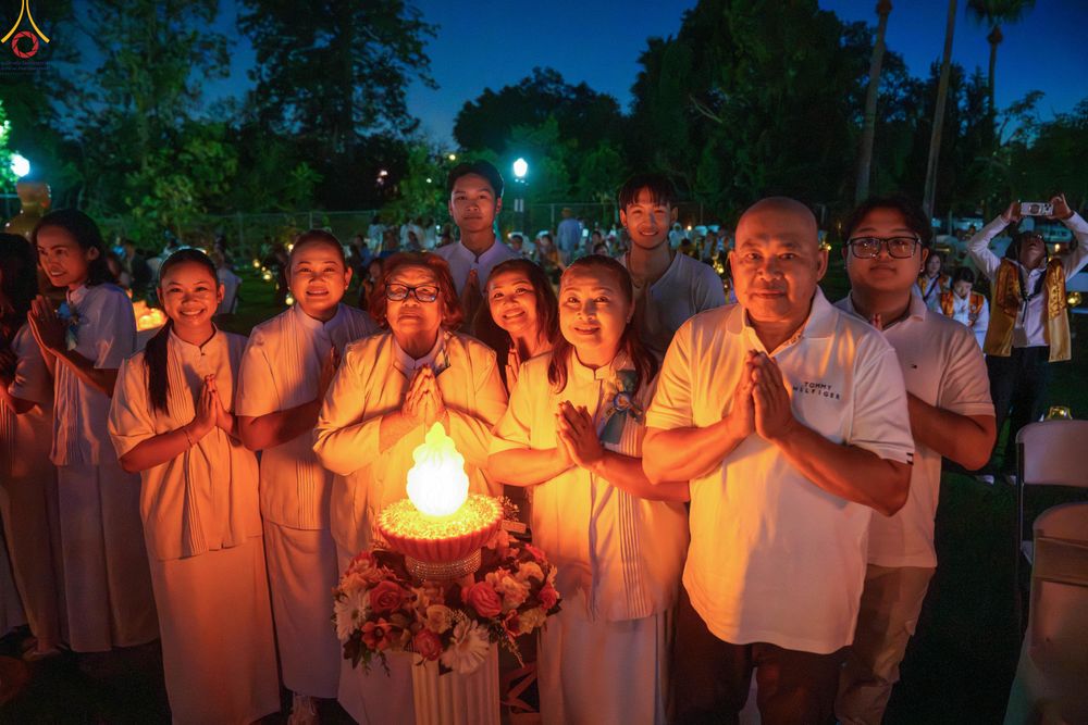 ภาพ No.332850:วันอาทิตย์ที่ 31 พฤษภาคม พ.ศ. 2569 วันวิสาขบูชา ณ วัดพระธรรมกายแคลิฟอร์เนีย  ประเทศสหรัฐอเมริกา