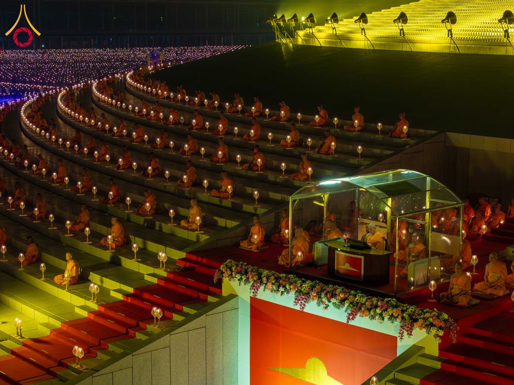 ภาพ No.312381:วันอังคารที่ 3 มีนาคม พ.ศ.2569 พิธีเวียนประทักษิณและจุดมาฆประทีป (ภาพชุดที่ 2) ณ ลานธรรมพระมหาธรรมกายเจดีย์ วัดพระธรรมกาย