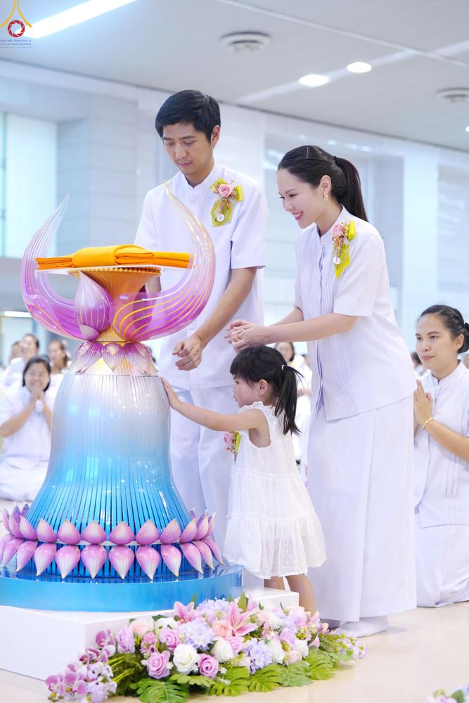 ภาพ No.318510:วันอาทิตย์ต้นเดือนที่ 5 เมษายน พ.ศ.2569 พิธีทอดผ้าป่าสมทบมหาสังฆทาน 40,000 กว่าวัดทั่วประเทศ ณ สภาธรรมกายสากล วัดพระธรรมกาย