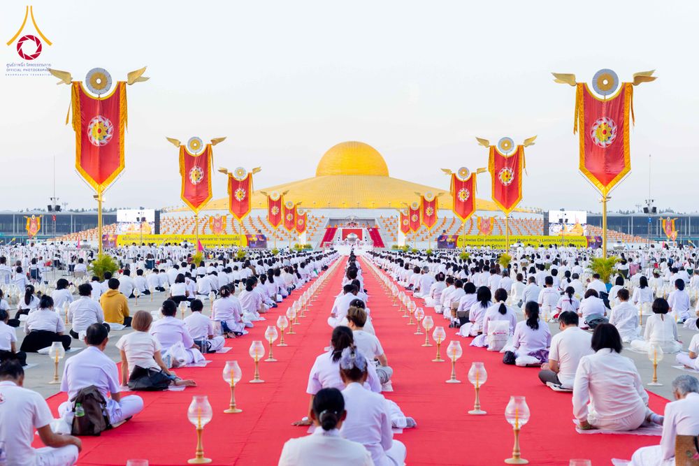 ภาพ No.312123:วันอังคารที่ 3 มีนาคม พ.ศ.2569 พิธีเวียนประทักษิณและจุดมาฆประทีป ณ ลานธรรมพระมหาธรรมกายเจดีย์ วัดพระธรรมกาย