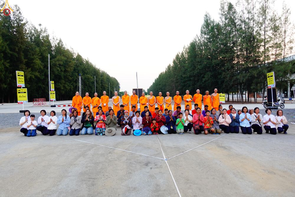 ภาพ No.320983:วันที่ 9 เมษายน พ.ศ.2569 การเตรียมงานจราจร เพื่องานถวายมหาสังฆทาน 40,000 กว่าวัดทั่วประเทศ วันคุ้มครองโลก 22 เมษายน พ.ศ.2569 วัดพระธรรมกาย