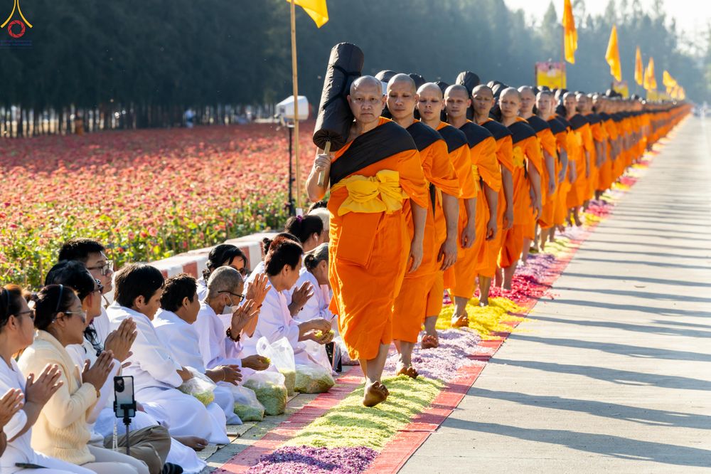 ภาพ No.287001:วันที่ 2 มกราคม พ.ศ.2569 พิธีต้อนรับพระธรรมยาตรา ครั้งที่ 1 (ภาพชุดที่ 2) ณ วัดพระธรรมกาย (วิหารหลวงปู่ - พระมหาธรรมกายเจดีย์)