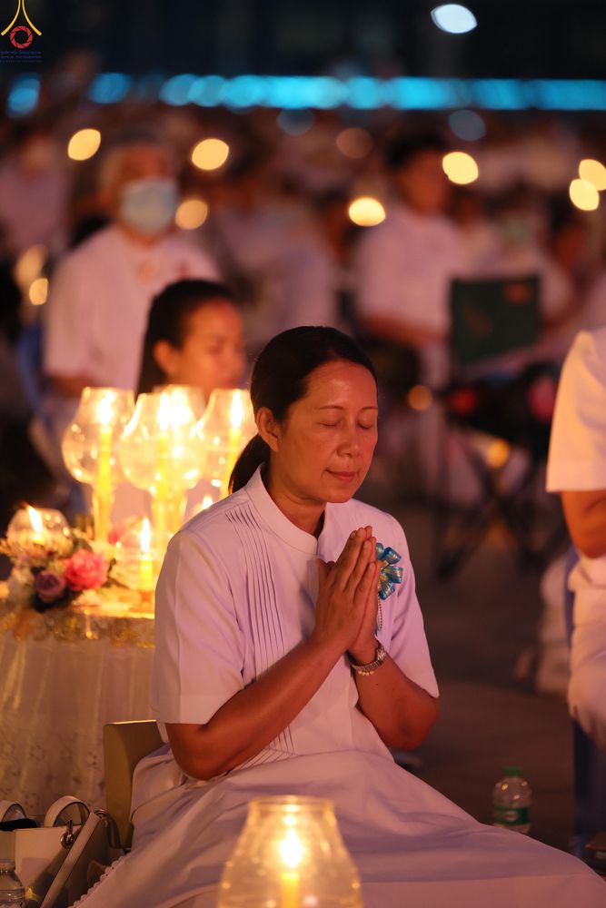 ภาพ No.308036:วันที่ 31 มกราคม พ.ศ. 2569 พิธีจุดประทีปธรรมถวายเป็นพุทธบูชา  และบูชาธรรมมหาปูชนียาจารย์ (ภาพชุดที่ 3) ณ วัดพระธรรมกาย ปทุมธานี ในโครงการธรรมยาตรา กตัญญูบูชา มหาปูชนียาจารย์ พระมงคลเทพมุนี(สด จนฺทสโร) พระผู้ปราบมาร อนุสรณ์สถาน 7 แห่ง ปีที่ 14